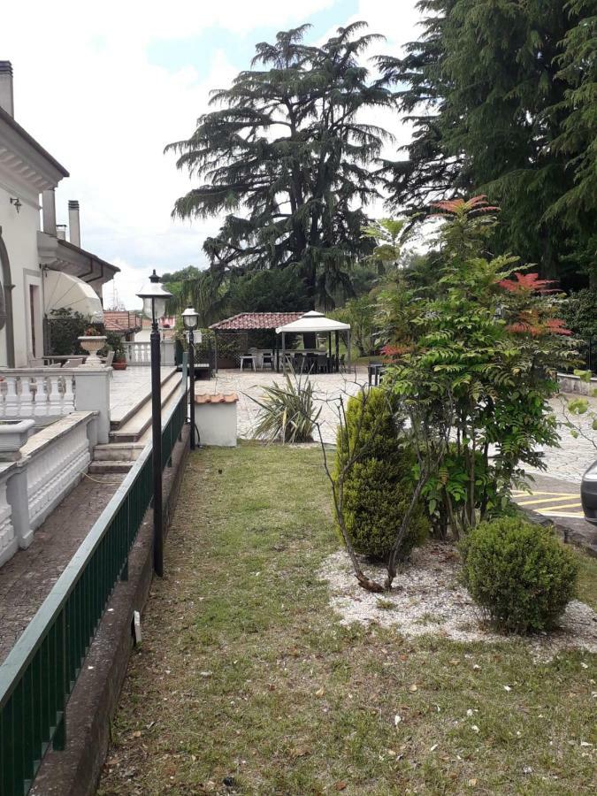 科莱费罗 La Tenuta Di Bacco酒店 外观 照片